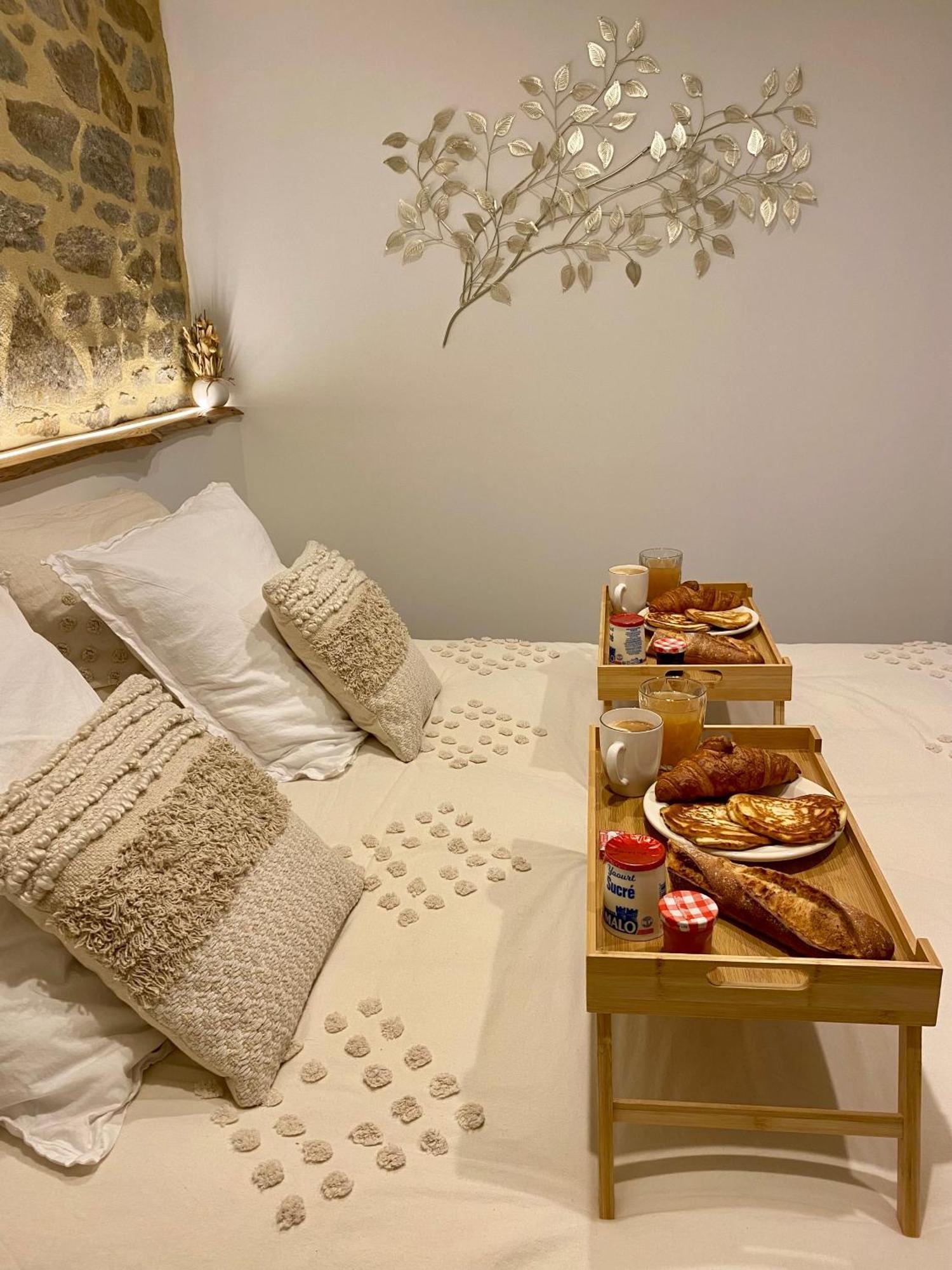 Villa Lily Spa, Chambre D'Hotes Avec Spa Privatif La Vicomté-sur-Rance Eksteriør bilde